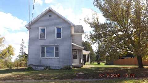 8766 N Main Street, Le Roy, NY 13637