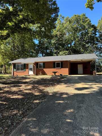 1489 23rd Street NE, Hickory, NC 28601