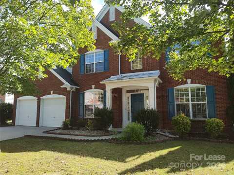 10804 Fountaingrove Drive, Charlotte, NC 28262