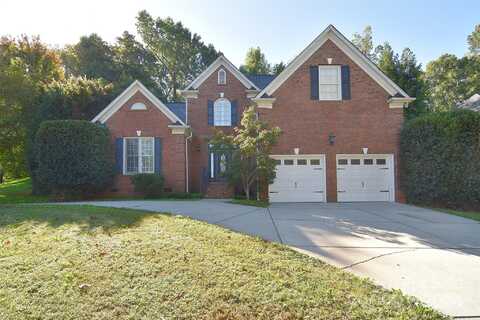 8020 Harrington Woods Road, Charlotte, NC 28269