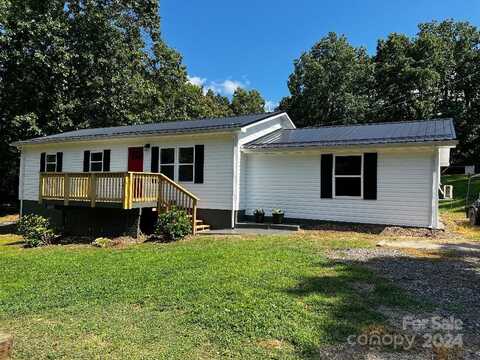 320 Pinnacle Church Road, Nebo, NC 28761