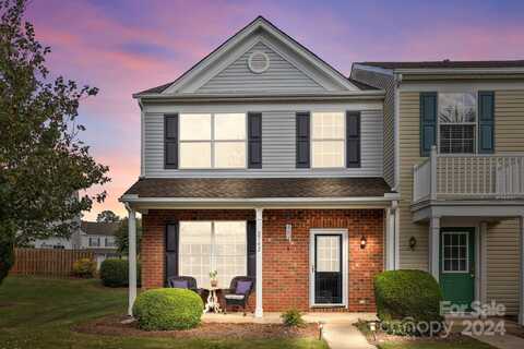 2742 Thornbush Court, Charlotte, NC 28270