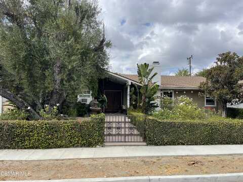 1543 Norwich Avenue, Thousand Oaks, CA 91360