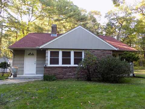 6 Wellington Hgts Road, Avon, CT 06001