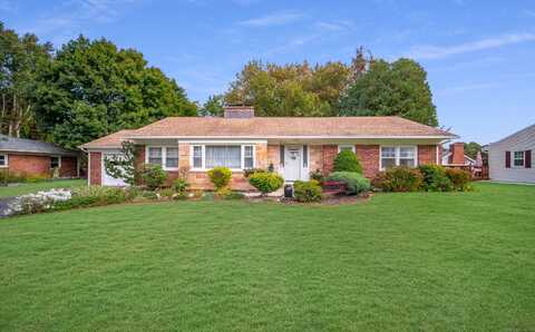 19 Schupp Road, Hamden, CT 06514