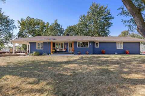 203 Rhinehart Avenue, Dallas Center, IA 50063