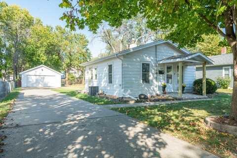 3020 Dubuque Avenue, Des Moines, IA 50317