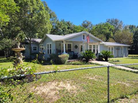 151 Minnesota Street, DeFuniak Springs, FL 32435