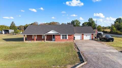 57 Strawberry LN, Heavener, OK 74937