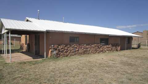 38 County Rd B40A, Ribera, NM 87560