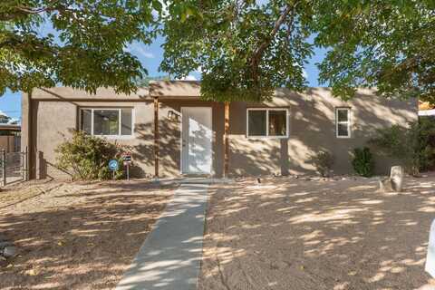 4807 MESCALERO Road NE, Albuquerque, NM 87110