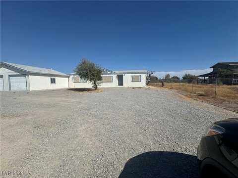 6261 Squaw Valley Road, Pahrump, NV 89061