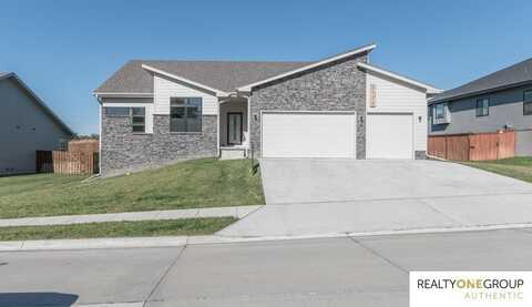 2116 Gindy Drive, Bellevue, NE 68147