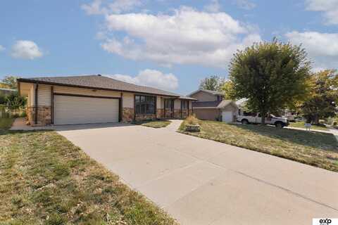 8305 S 45th Avenue, Omaha, NE 68157