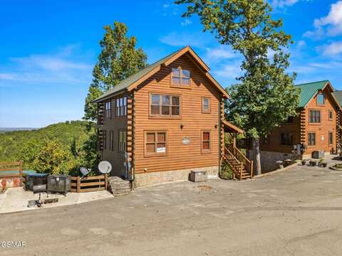 2809 White Oak Ridge Lane, Sevierville, TN 37862
