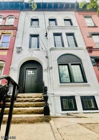 48 N 7th St, Newark, NJ 07107