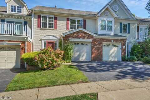 106 Topaz Dr, Franklin, NJ 08823