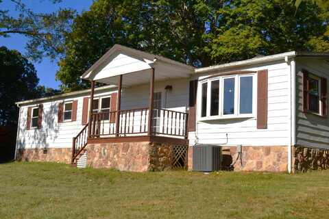 45 Red Wing Lane, Sinks Grove, WV 24976