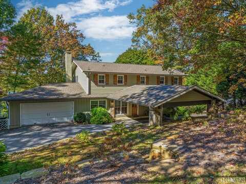 96 Windward Point, Lake Toxaway, NC 28747