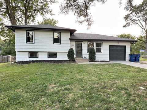 310 Monterey Avenue, Liberty, MO 64068