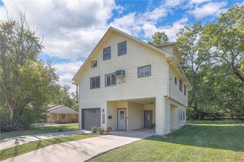 13112 Parker Avenue, Grandview, MO 64030