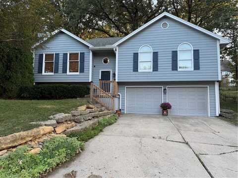 407 NW 73rd Terrace, Gladstone, MO 64118