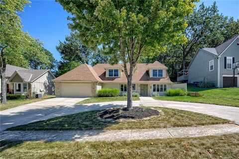 7719 Darnell Street, Lenexa, KS 66215