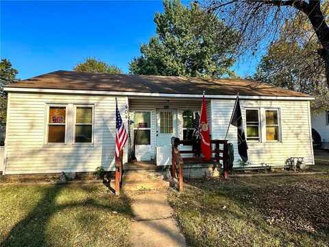 404 Lynn Avenue, Columbus, KS 66725