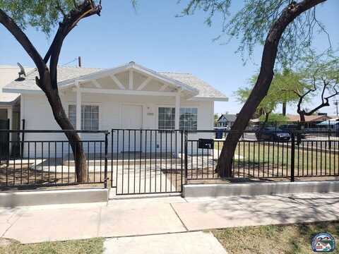 743 S 6th St, El Centro, CA 92243