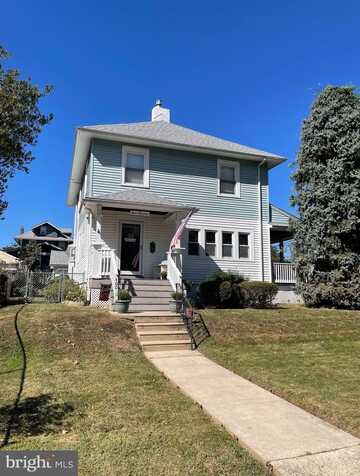 400 SHARP AVE, GLENOLDEN, PA 19036