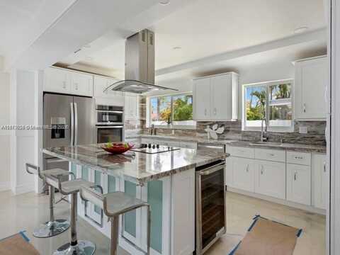 416 N Rainbow Dr, Hollywood, FL 33021