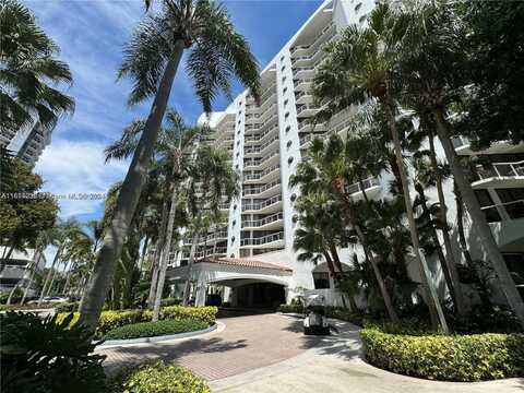 3610 Yacht Club Dr, Aventura, FL 33180