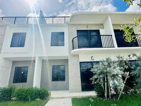 14584 SW 260th St, Homestead, FL 33032