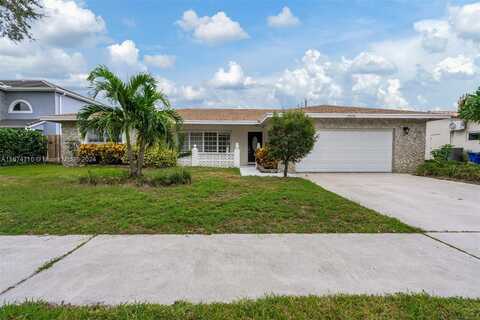 2505 NE 35th Dr, Fort Lauderdale, FL 33308