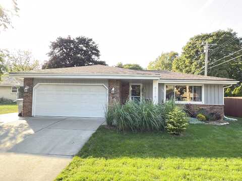 5119 S 18th St, Milwaukee, WI 53221