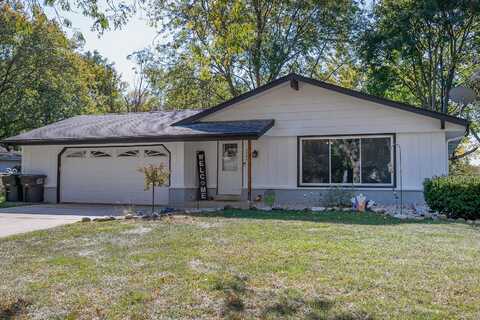 3045 W Southwood Dr, Franklin, WI 53132