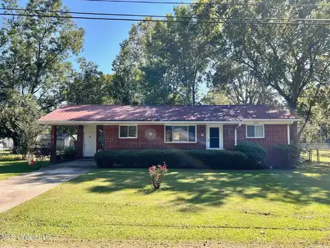 108 Shivers Street, Pelahatchie, MS 39145