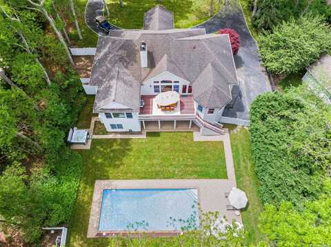 9 Sea Farm Court, Bridgehampton, NY 11932