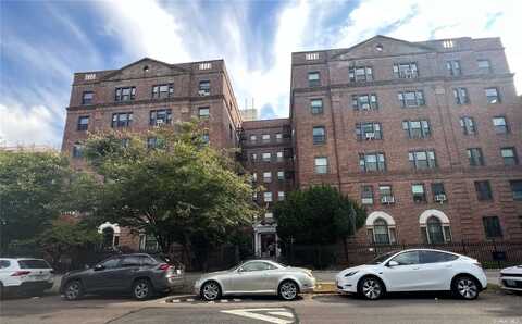 144-80 Sanford Avenue, Flushing, NY 11355