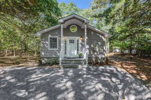 15 Tub Oarsmans Road, East Hampton, NY 11937