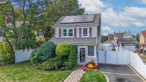 110 Parsons Drive, Hempstead, NY 11550