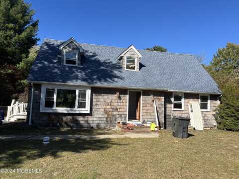 209 Edgemere Drive, Toms River, NJ 08755