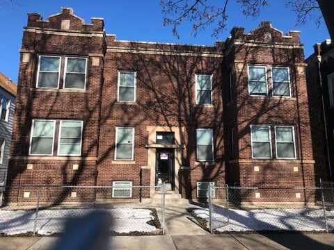 3340 W Berteau Avenue, Chicago, IL 60618