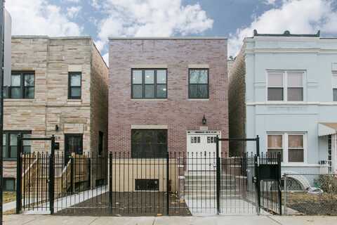 3531 W Le Moyne Street, Chicago, IL 60651