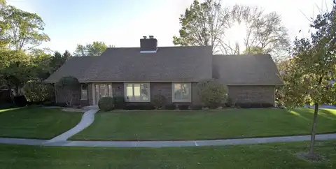 517 Longmeadow Circle, Saint Charles, IL 60174