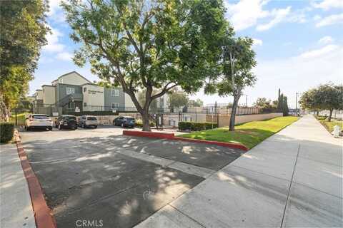 611 N Bristol Street, Santa Ana, CA 92703