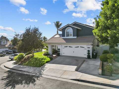 22569 Pecan Place, Saugus, CA 91390