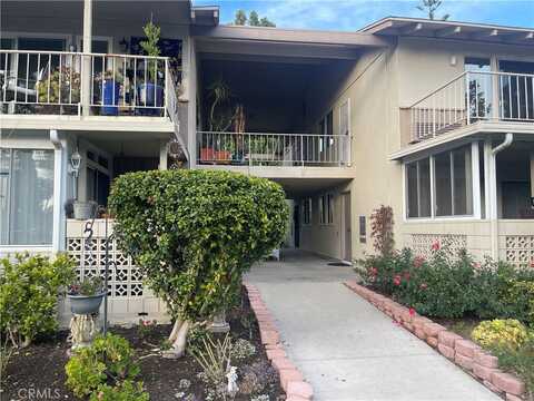 20 Avenida Castilla, Laguna Woods, CA 92637