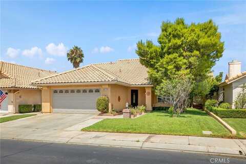 1185 Fairway Oaks Avenue, Banning, CA 92220