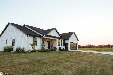 102 W Buxton Circle, Albia, IA 52531